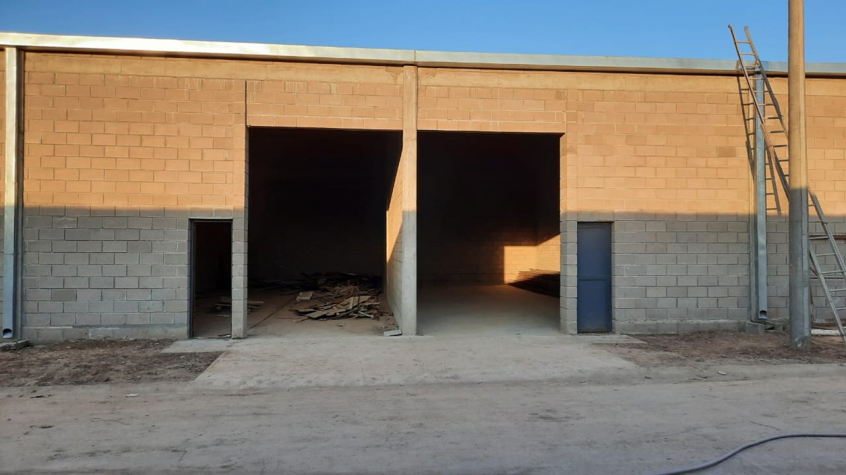 RUTA 9, KM 1304, CENTRO DE NEGOCIOS 1300 Y 1304.