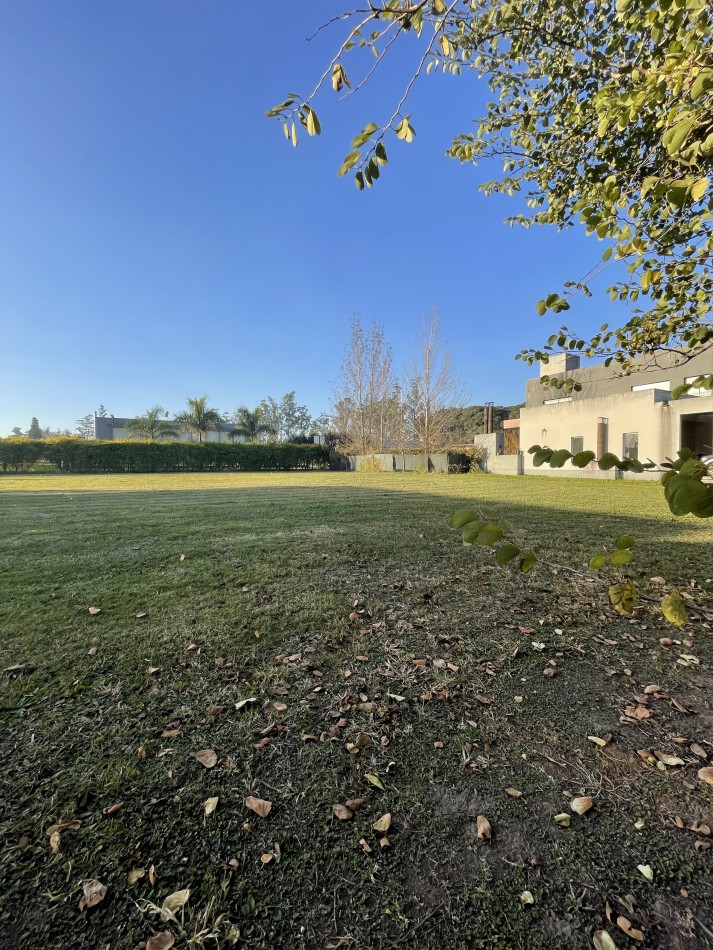 VILAGO COUNTRY CLUB, TAFI VIEJO.