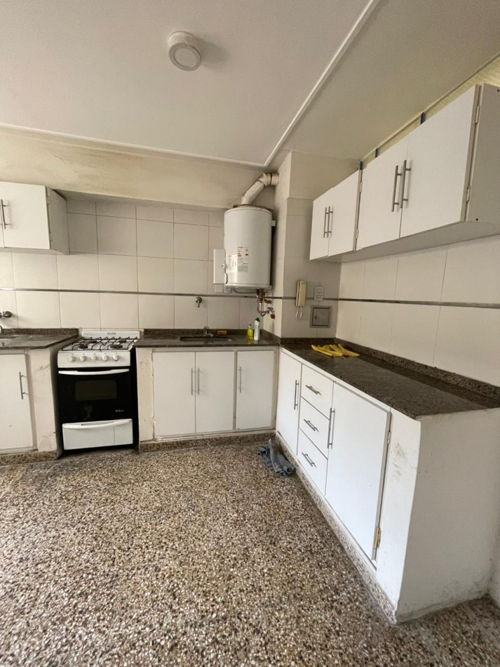 MONTEAGUDO 476, barrio norte.