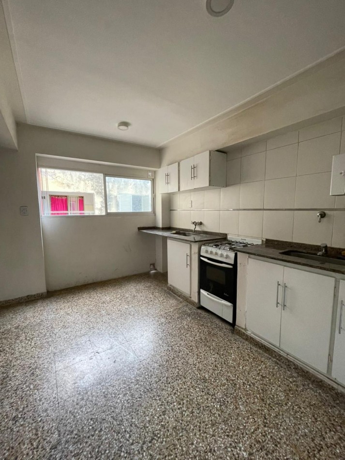 MONTEAGUDO 476, barrio norte.