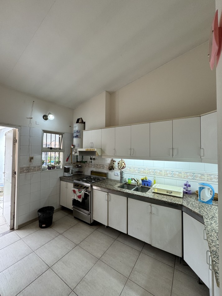 ITUZAINGO 749, YERBA BUENA