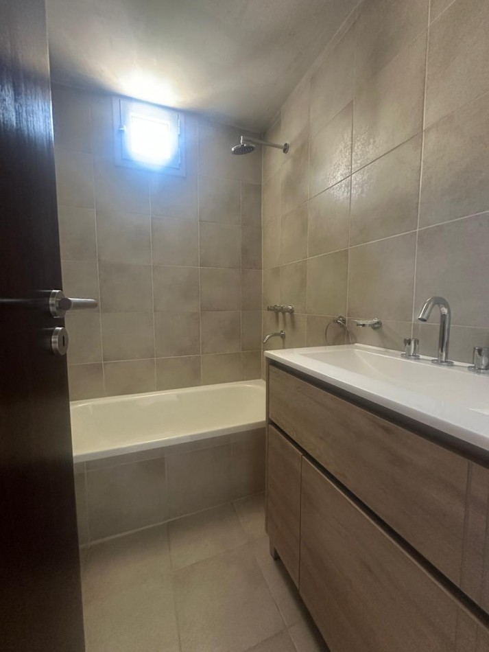 AV. MATE DE LUNA 2044, G PARK, SAN MIGUEL DE TUCUMAN.