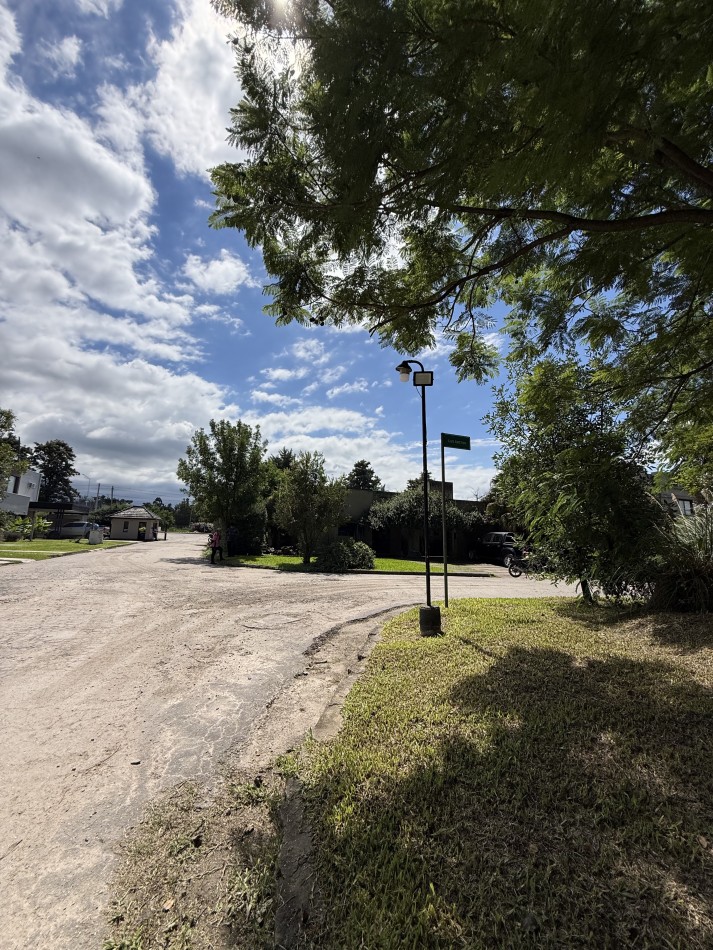 COUNTRY DEL PILAR, YERBA BUENA