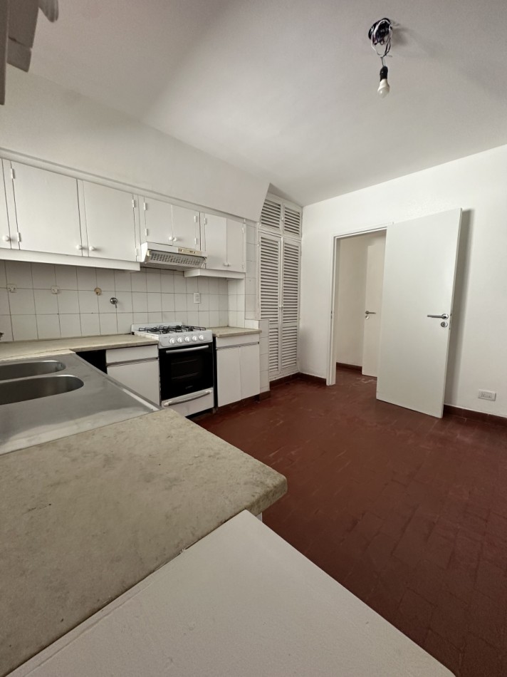 DIEGO DE VILLARROEL 1269, YERBA BUENA