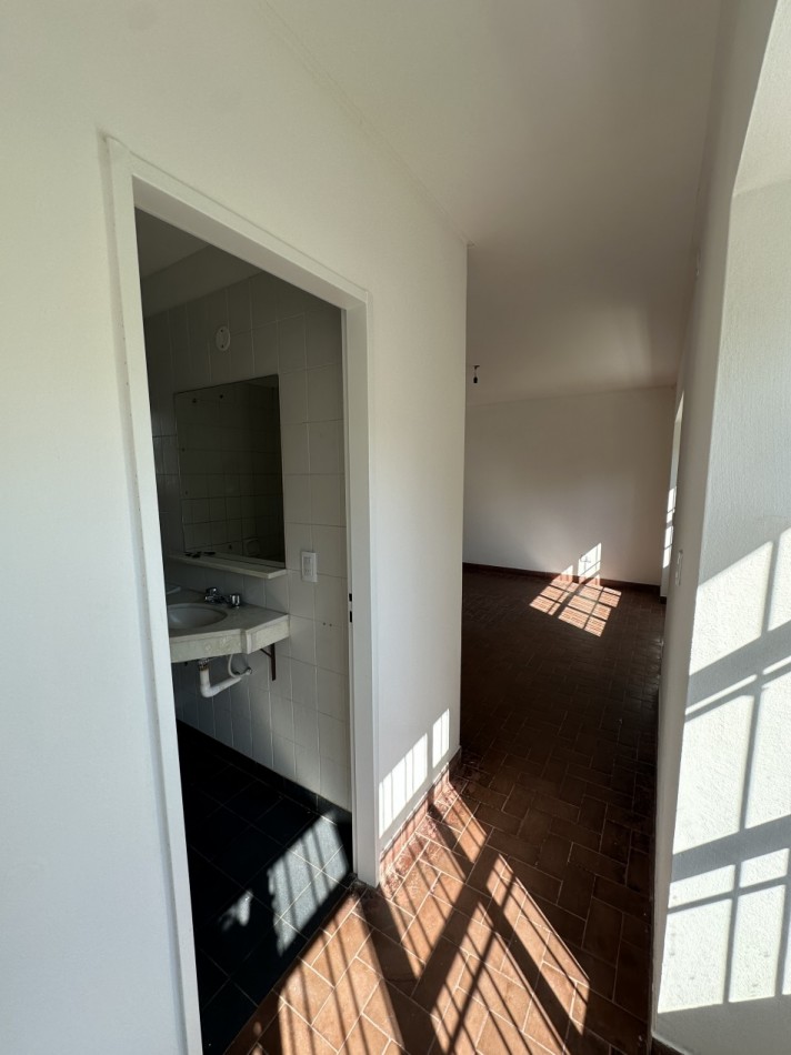 DIEGO DE VILLARROEL 1269, YERBA BUENA