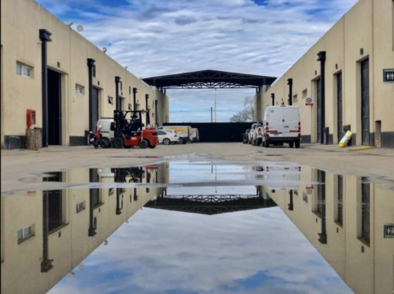 PARQUE LOGISTICO EL MANANTIAL, RUTA PROV 301.