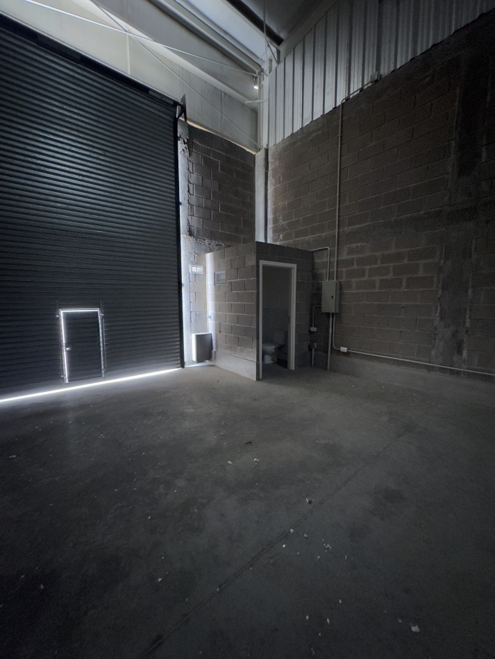 MULTIBOX, Av Camino del Peru 700, YB.