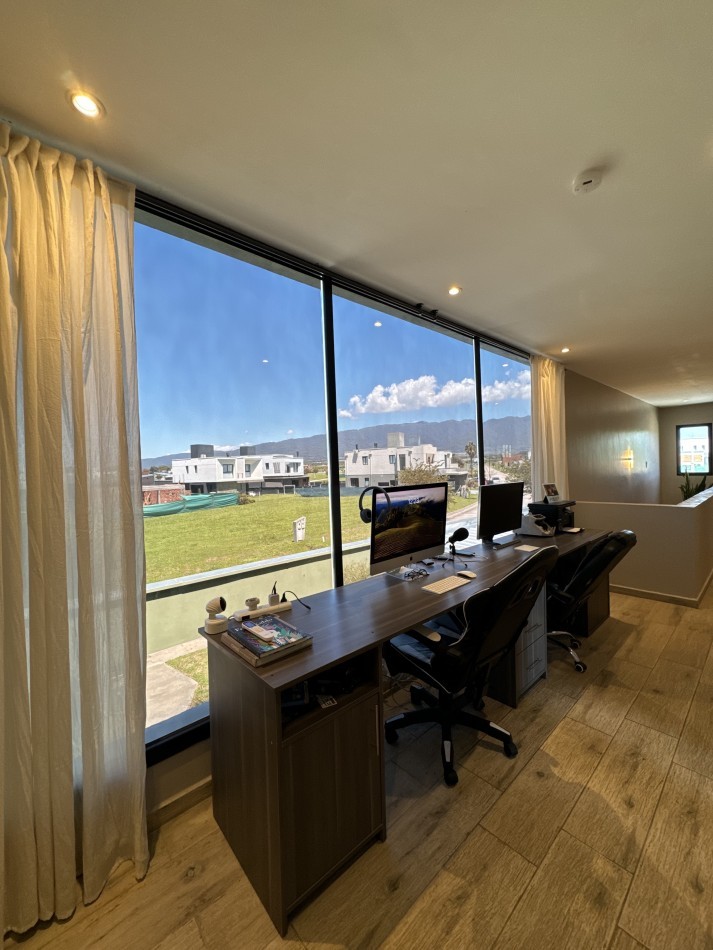 COUNTRY VIENTO SUR, TUCUMAN.